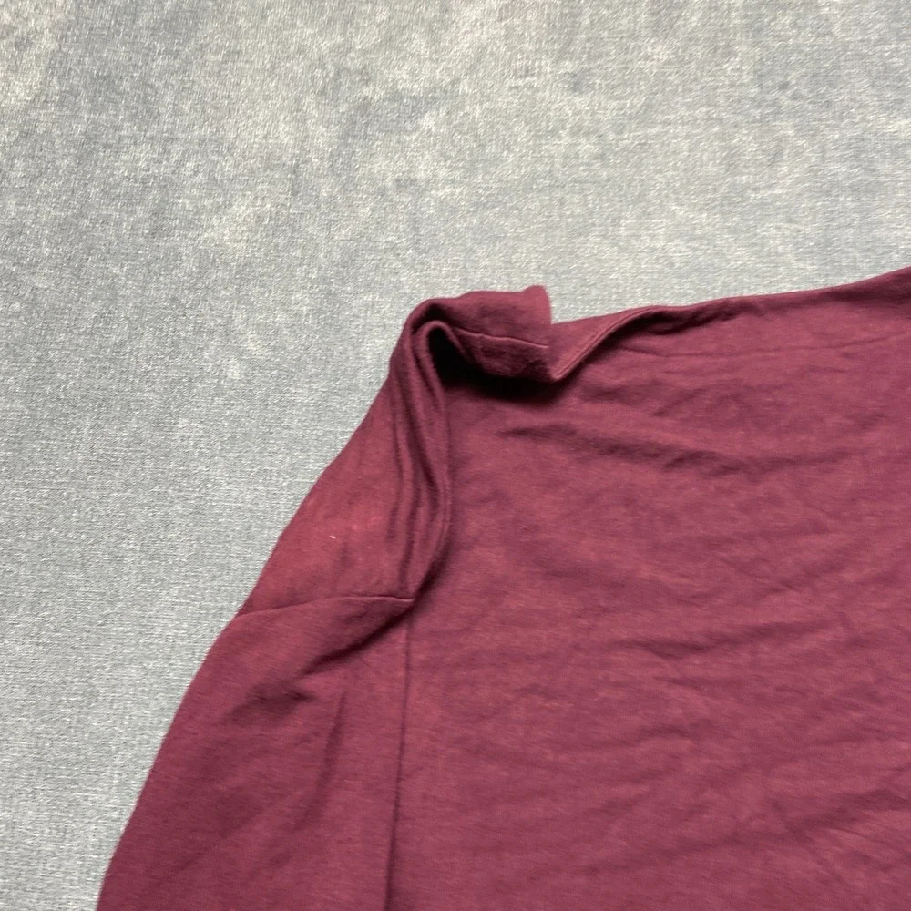 Banana Republic Blank T-Shirt Mens M Burgundy Side Slit Performance Crew Neck